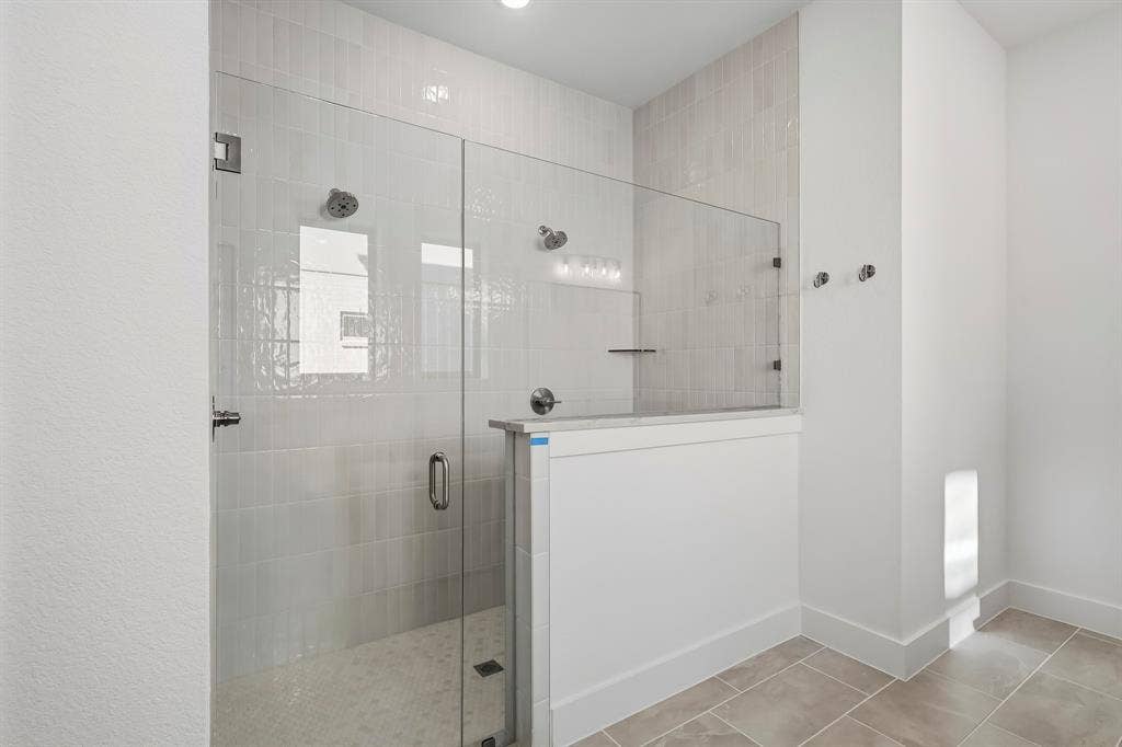 15663 Violet Lane, Frisco, TX 75035 15663 Violet Lane, Frisco, TX 75035