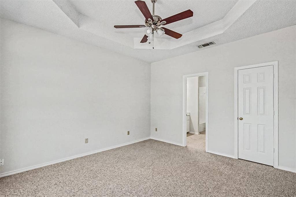 2880 Inniswood Circle, Arlington, TX 76015 2880 Inniswood Circle, Arlington, TX 76015