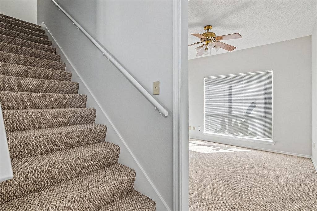 2880 Inniswood Circle, Arlington, TX 76015 2880 Inniswood Circle, Arlington, TX 76015