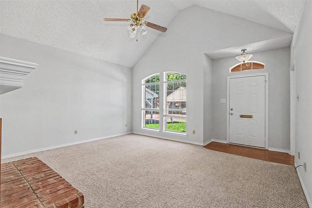 2880 Inniswood Circle, Arlington, TX 76015 2880 Inniswood Circle, Arlington, TX 76015
