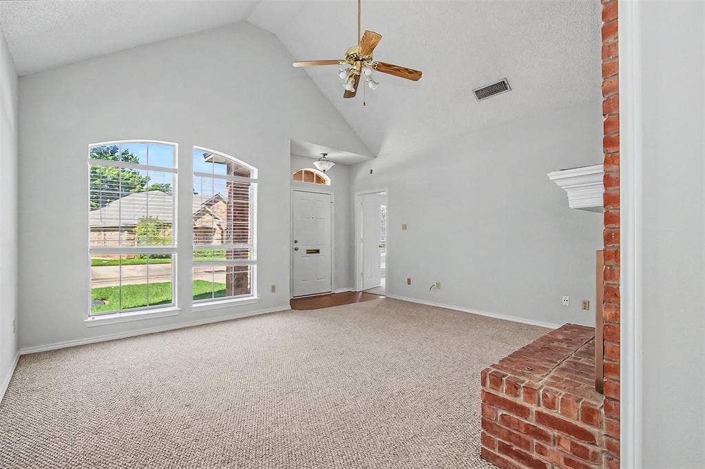 2880 Inniswood Circle, Arlington, TX 76015 2880 Inniswood Circle, Arlington, TX 76015