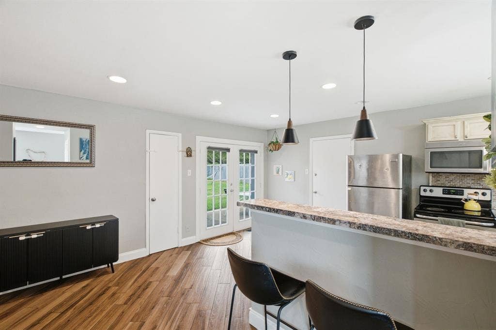 2008 Addington Street, Irving, TX 75062 2008 Addington Street, Irving, TX 75062