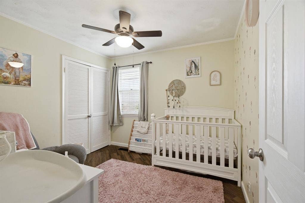 2008 Addington Street, Irving, TX 75062 guest bedroom