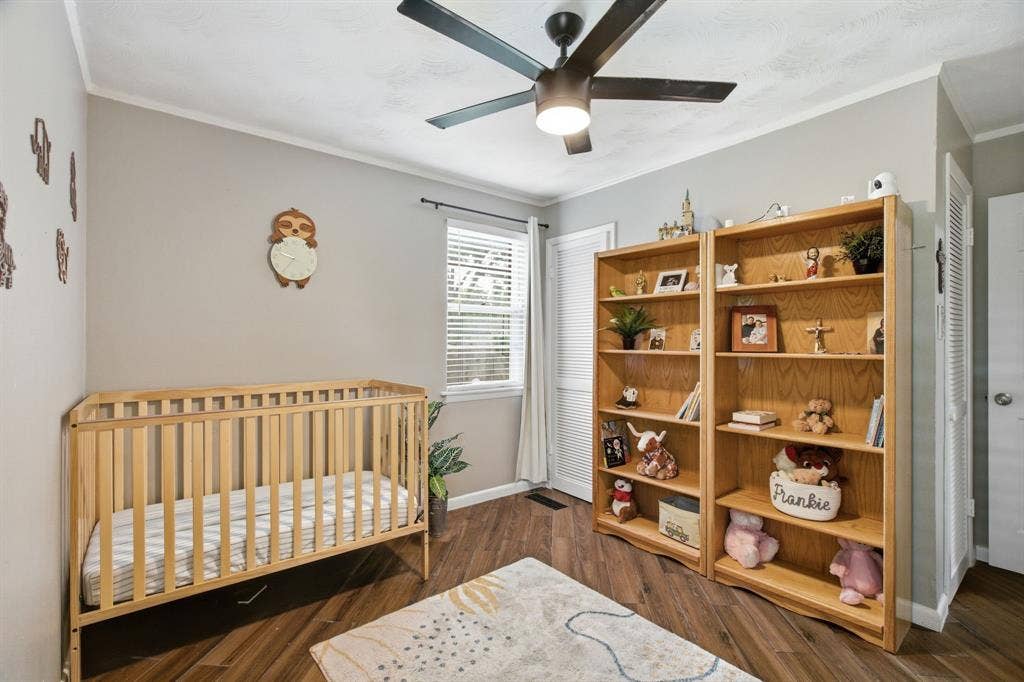 2008 Addington Street, Irving, TX 75062 guest bedroom