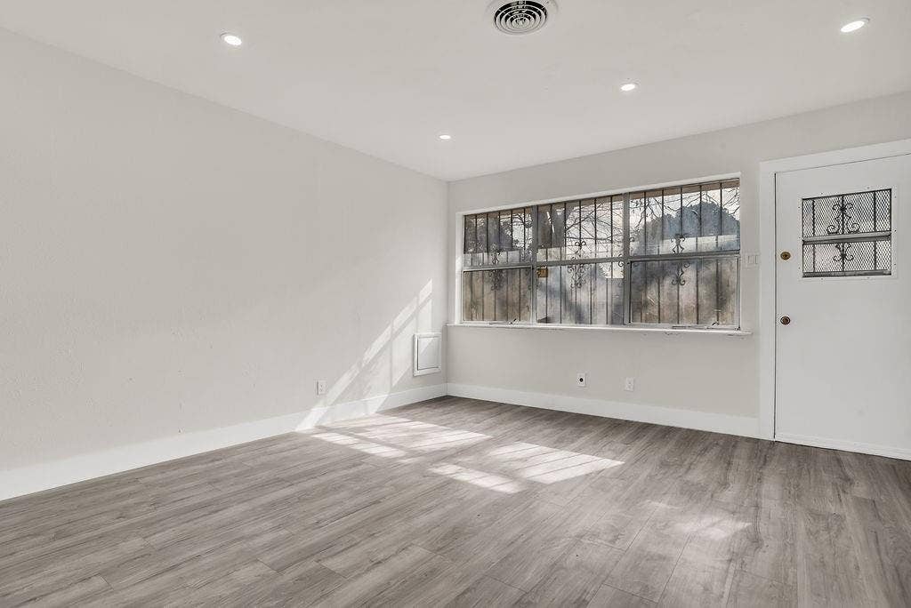 1246 Brookmere Drive, Dallas, TX 75216