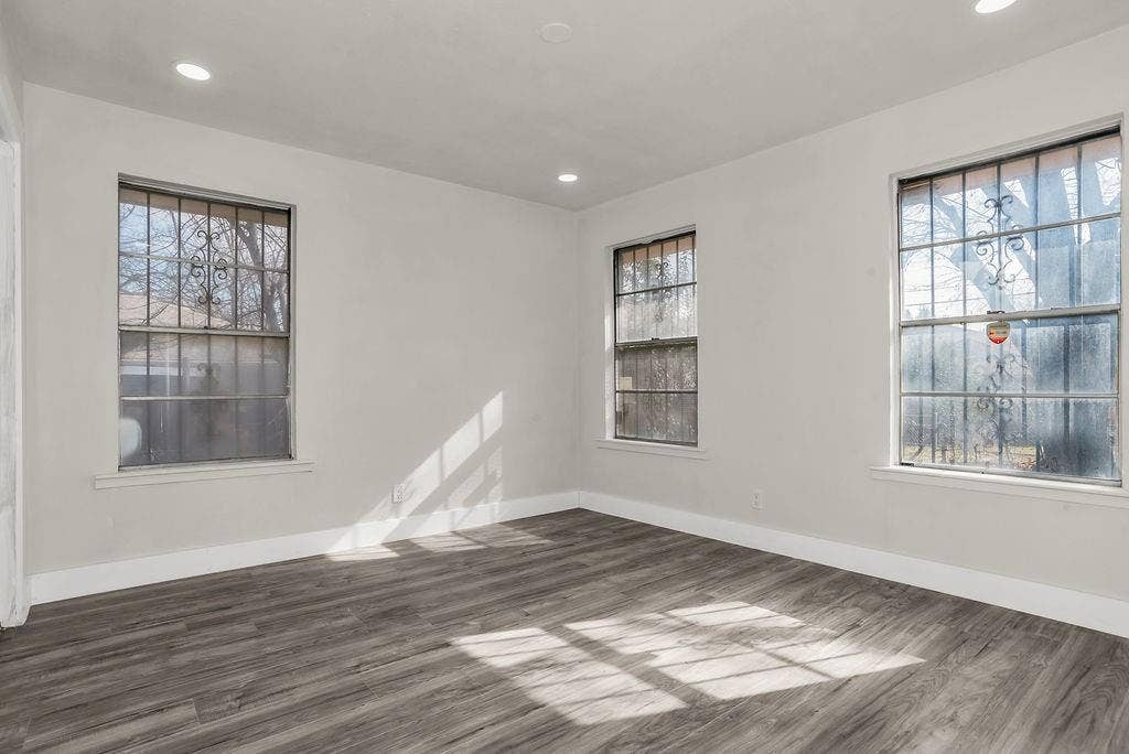 1246 Brookmere Drive, Dallas, TX 75216