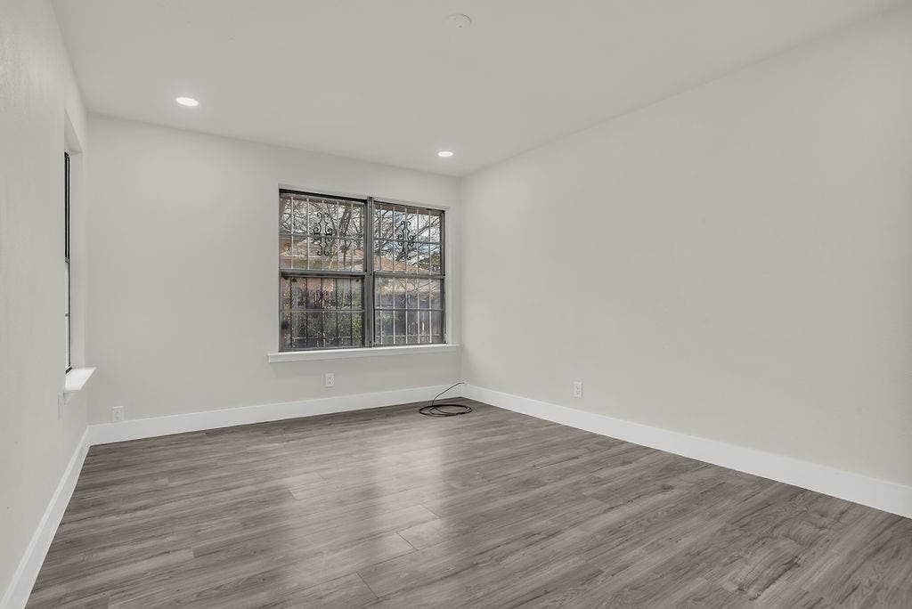 1246 Brookmere Drive, Dallas, TX 75216