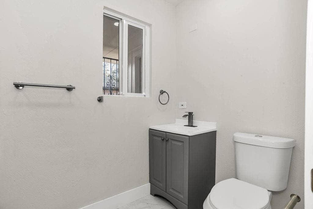 1246 Brookmere Drive, Dallas, TX 75216