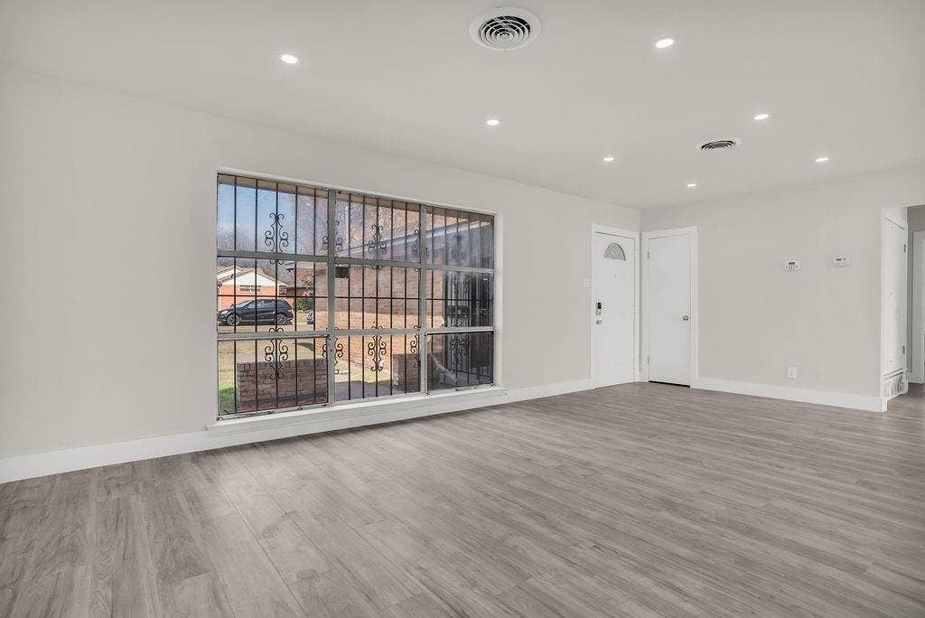 1246 Brookmere Drive, Dallas, TX 75216
