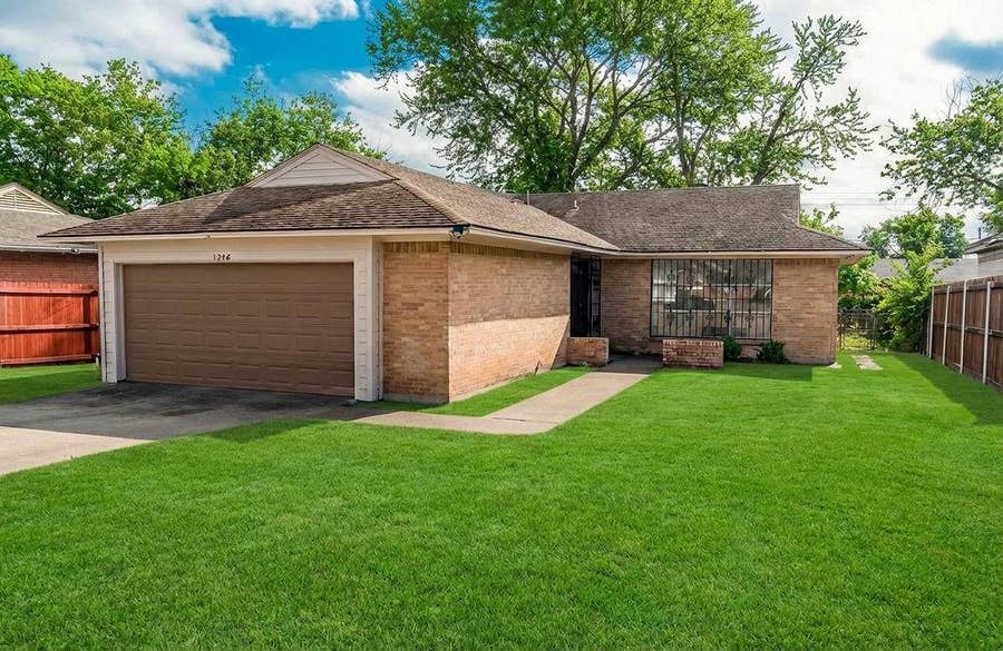 Property photo for 1246 Brookmere Drive, Dallas, TX