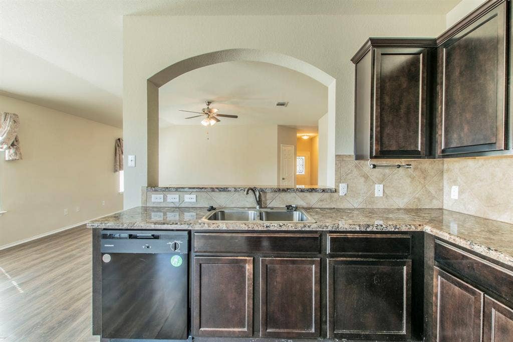 308 Chrislyn Street, Troy, TX 76579 308 Chrislyn Street, Troy, TX 76579