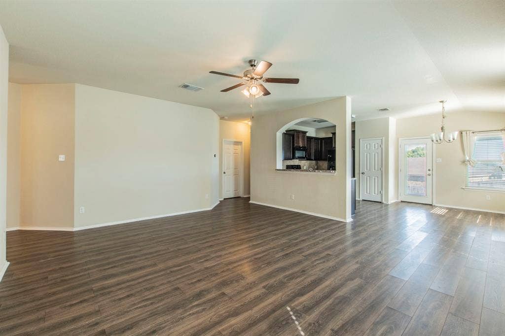 308 Chrislyn Street, Troy, TX 76579 308 Chrislyn Street, Troy, TX 76579