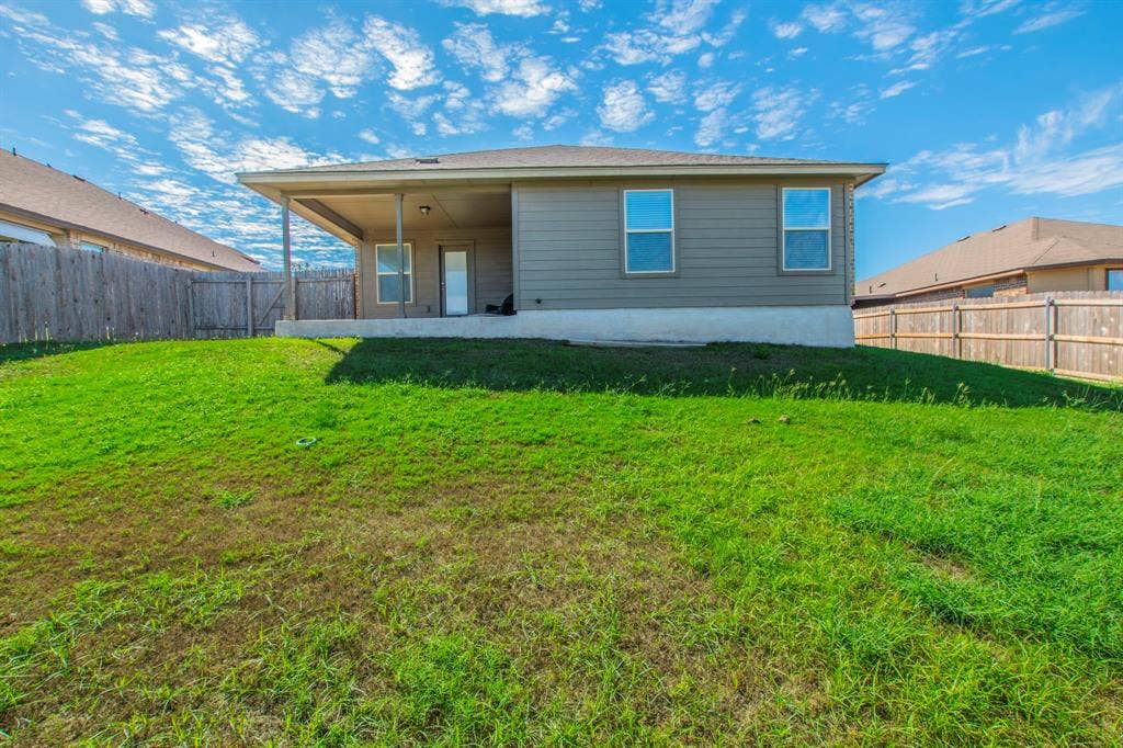308 Chrislyn Street, Troy, TX 76579 308 Chrislyn Street, Troy, TX 76579