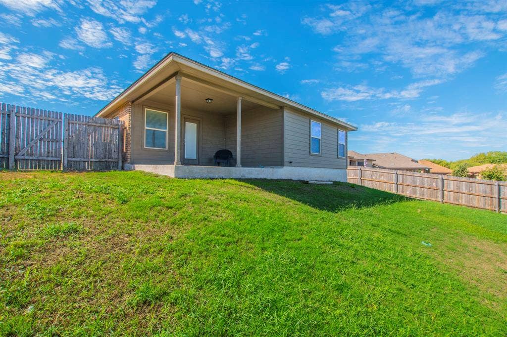 308 Chrislyn Street, Troy, TX 76579 308 Chrislyn Street, Troy, TX 76579