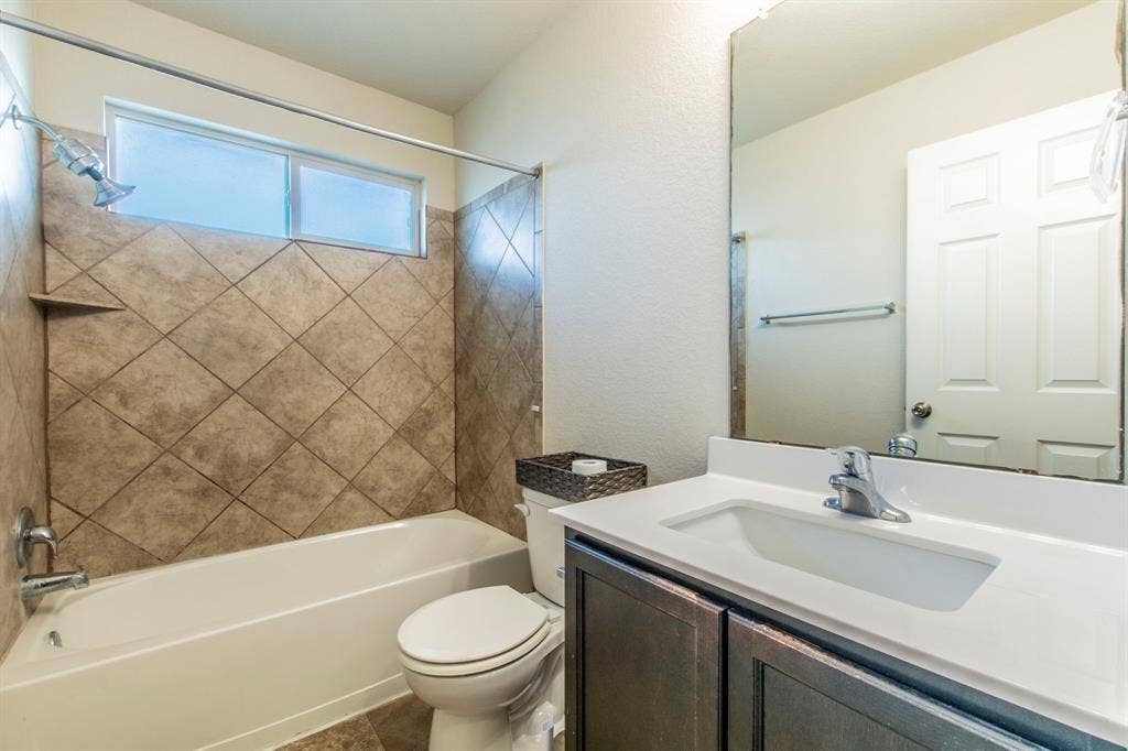 308 Chrislyn Street, Troy, TX 76579 308 Chrislyn Street, Troy, TX 76579