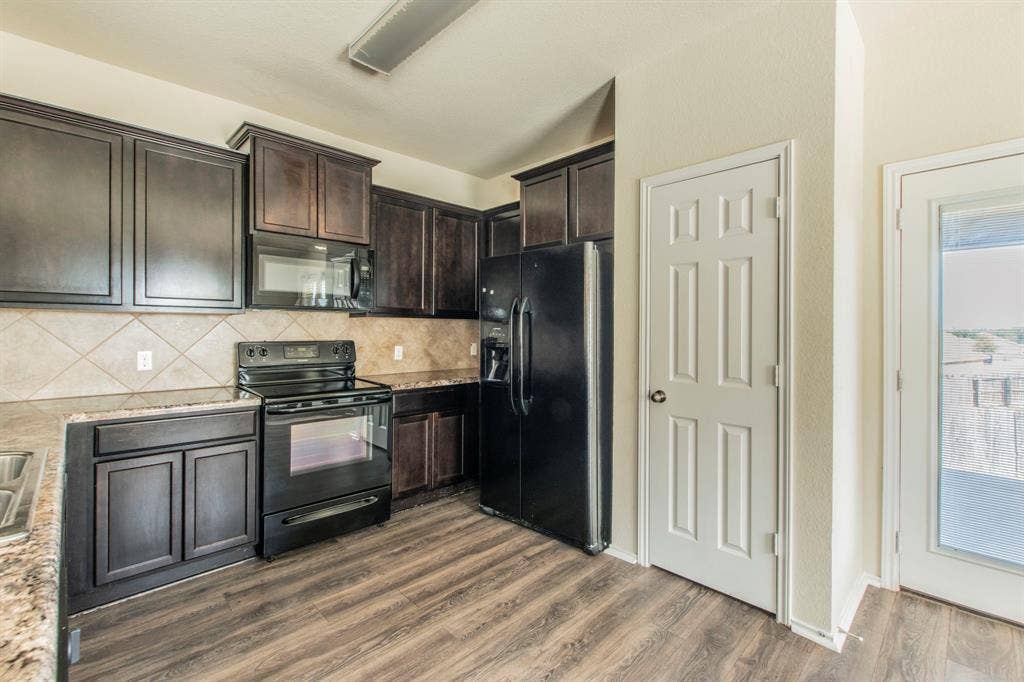 308 Chrislyn Street, Troy, TX 76579 308 Chrislyn Street, Troy, TX 76579