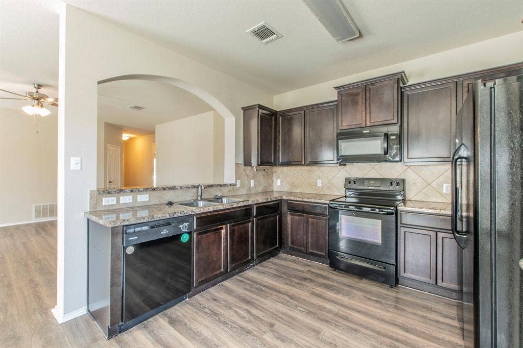 308 Chrislyn Street, Troy, TX 76579 308 Chrislyn Street, Troy, TX 76579