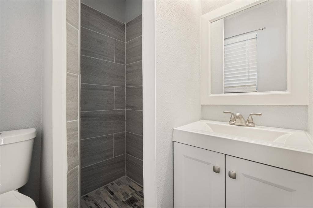 1316 Saturn Drive, Cedar Hill, TX 75104