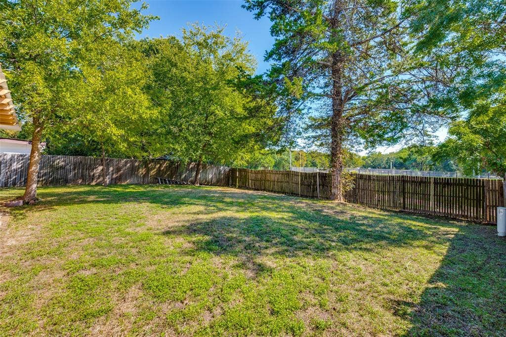 1316 Saturn Drive, Cedar Hill, TX 75104
