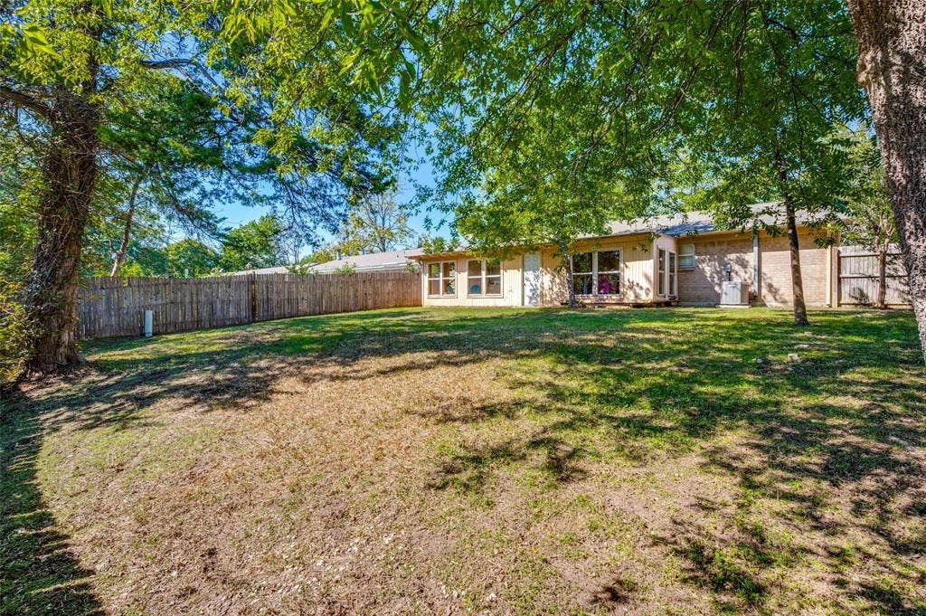 1316 Saturn Drive, Cedar Hill, TX 75104
