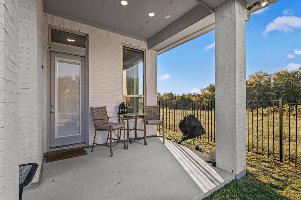 816 Hollett Court, Aledo, TX 76008