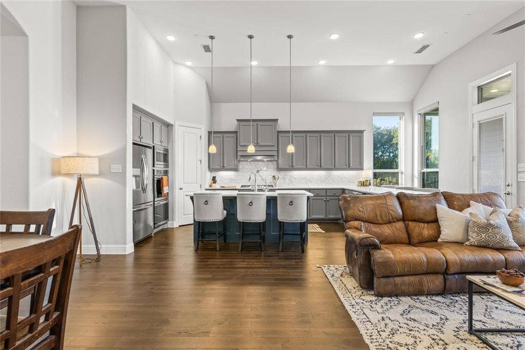 816 Hollett Court, Aledo, TX 76008