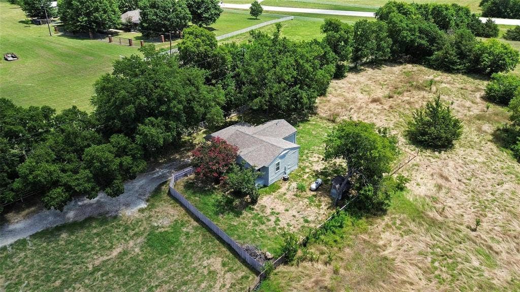 1206 N Business, #78, Blue Ridge, TX 75424