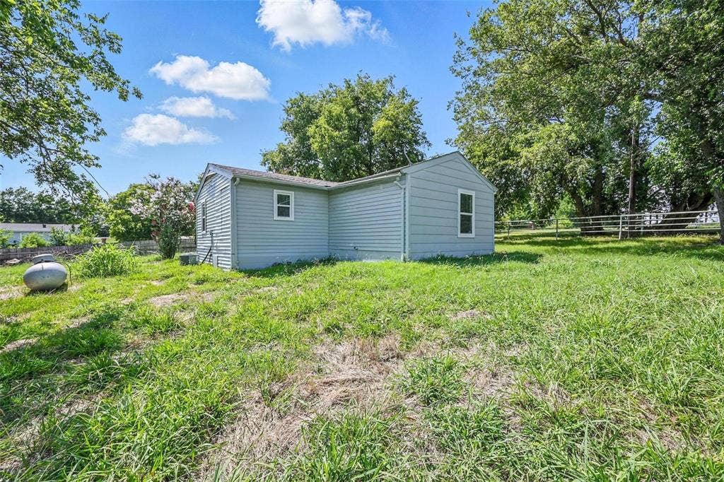 1206 N Business, #78, Blue Ridge, TX 75424