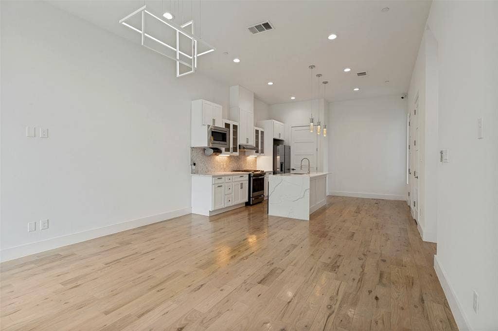 1910 Caddo Street, #B105, Dallas, TX 75204 1910 Caddo Street, #B105, Dallas, TX 75204