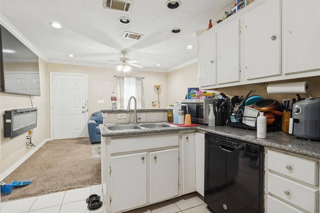 4528 Yancy Street, Dallas, TX 75216