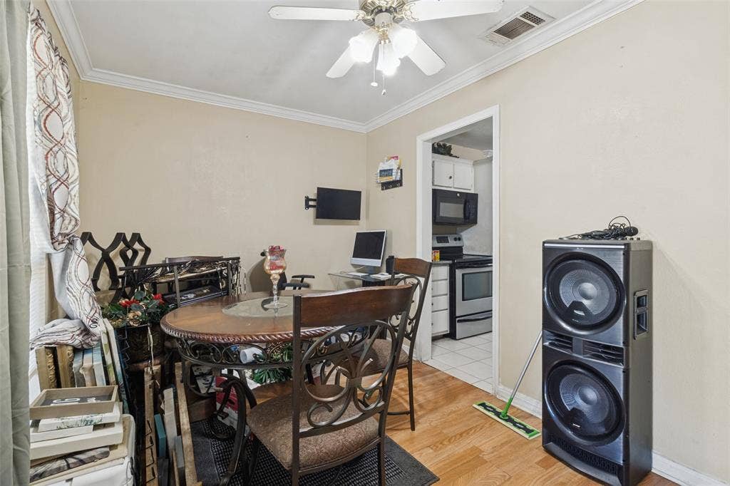 4528 Yancy Street, Dallas, TX 75216