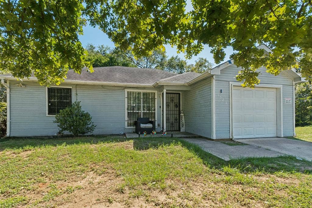 4528 Yancy Street, Dallas, TX 75216