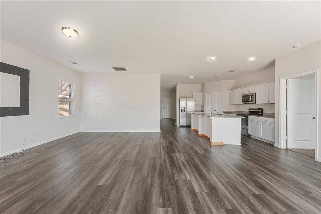 739 Wellington Drive, Lavon, TX 75166