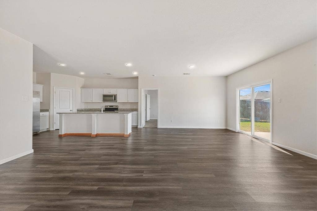 739 Wellington Drive, Lavon, TX 75166