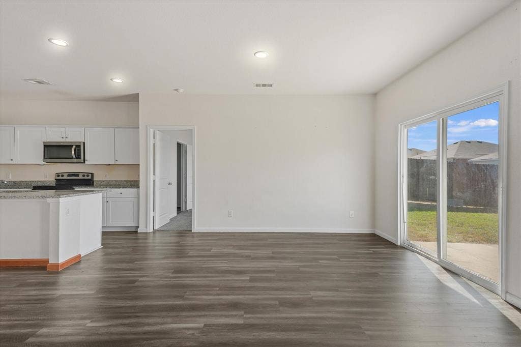 739 Wellington Drive, Lavon, TX 75166