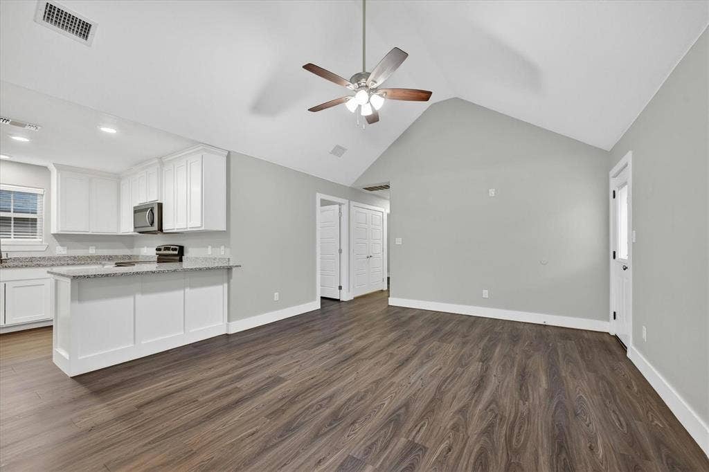 1032 Ray Drive, Denison, TX 75020 1032 Ray Drive, Denison, TX 75020