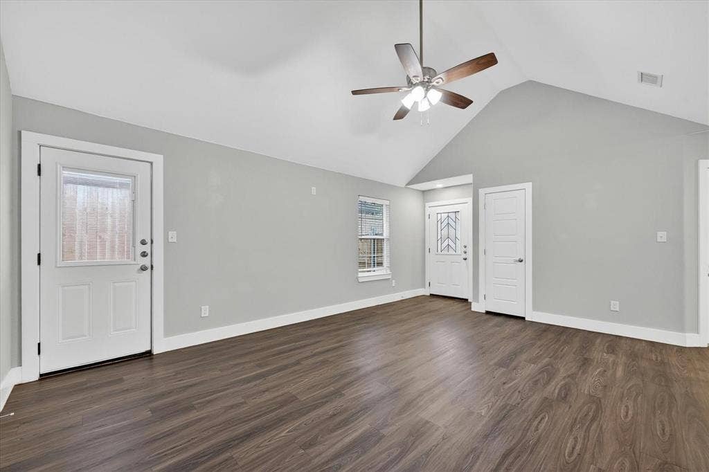 1032 Ray Drive, Denison, TX 75020 1032 Ray Drive, Denison, TX 75020