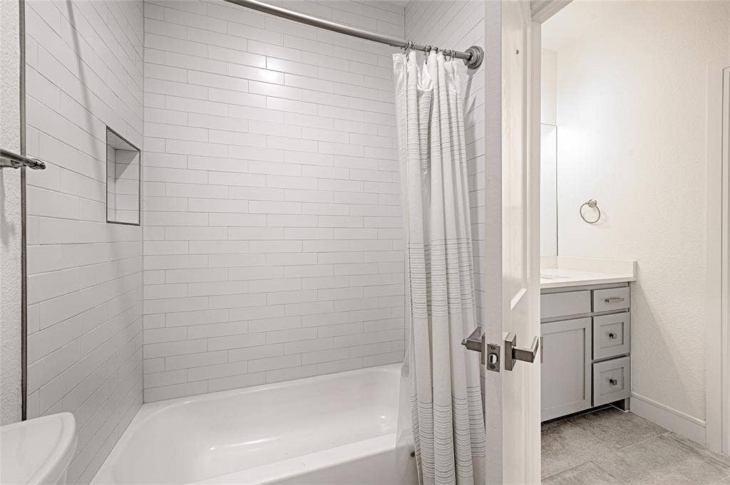 5067 Gaston Avenue, Dallas, TX 75214