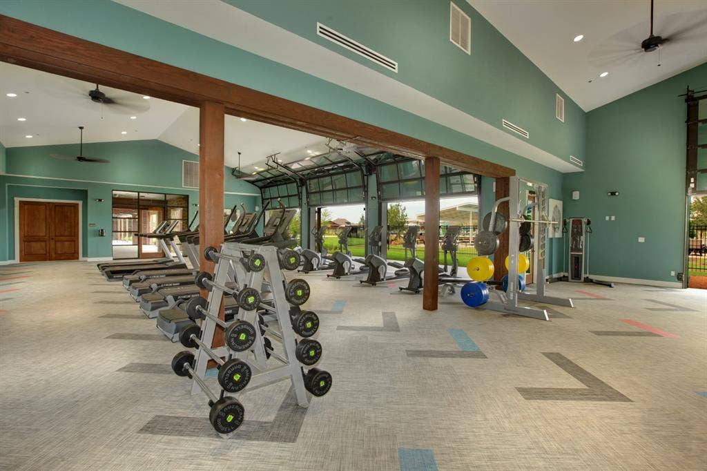 2030 Abbey Road, Heartland, TX 75126