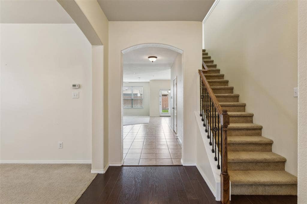 2030 Abbey Road, Heartland, TX 75126