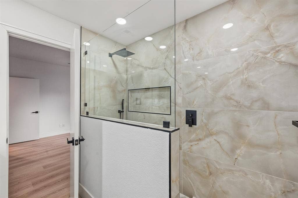 6608 Garfield Drive, Plano, TX 75023 6608 Garfield Drive, Plano, TX 75023
