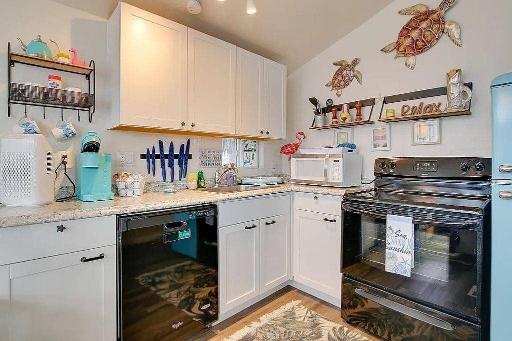 762 E Oyster Drive, Port Isabel, TX 78578