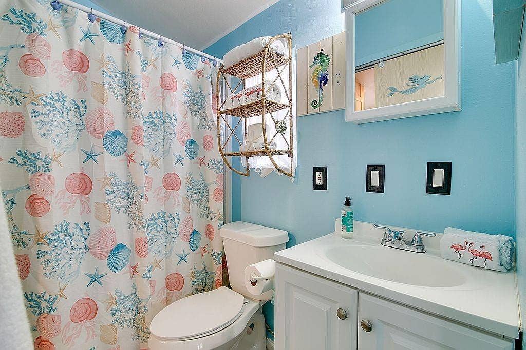 762 E Oyster Drive, Port Isabel, TX 78578