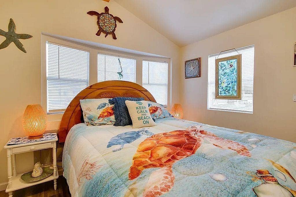 762 E Oyster Drive, Port Isabel, TX 78578