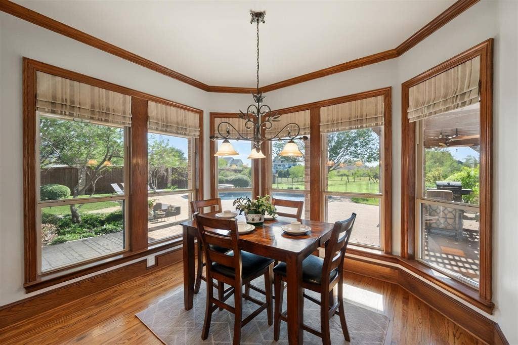 1016 Lighthouse Court, Grand Prairie, TX 75104 Breakfast Nook