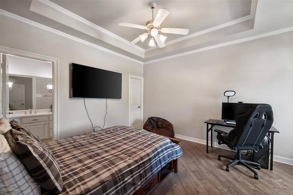 1016 Lighthouse Court, Grand Prairie, TX 75104 Bedroom