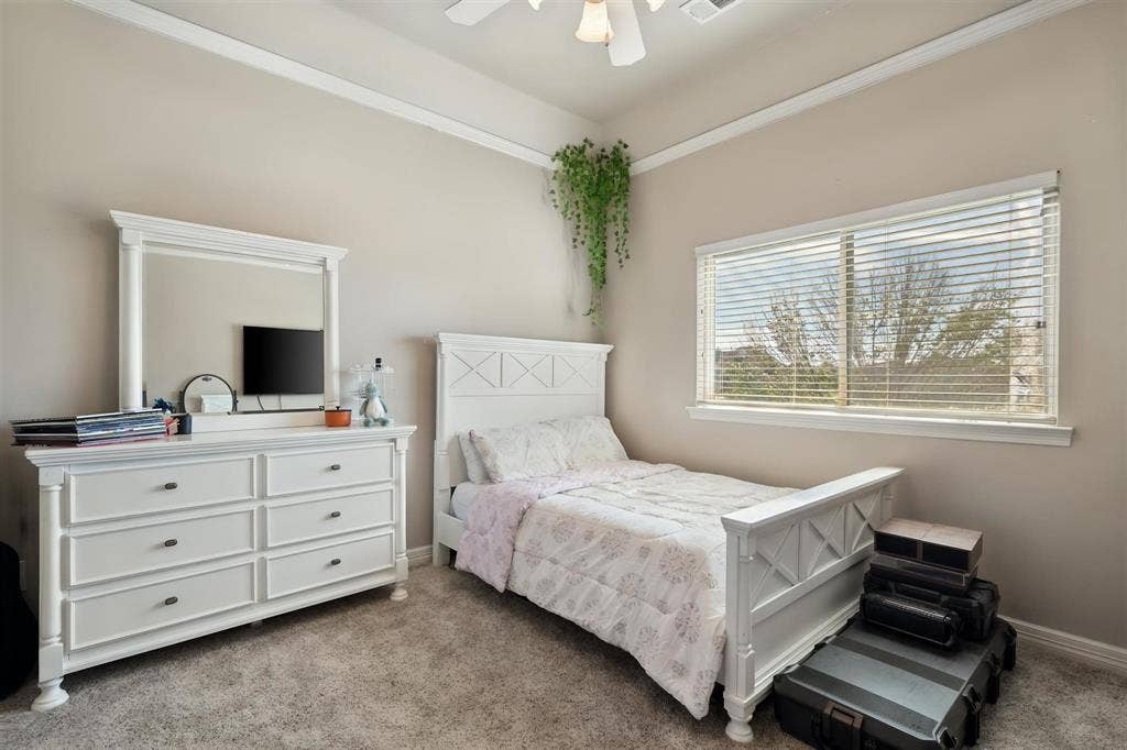 1016 Lighthouse Court, Grand Prairie, TX 75104 Bedroom