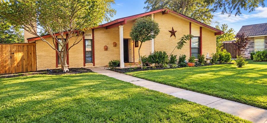Property photo for 709 Echo Drive, Grand Prairie, TX