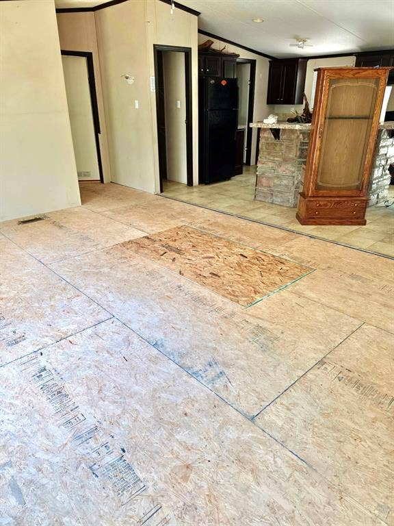 982 Lcr 131, Mount Calm, TX 76673