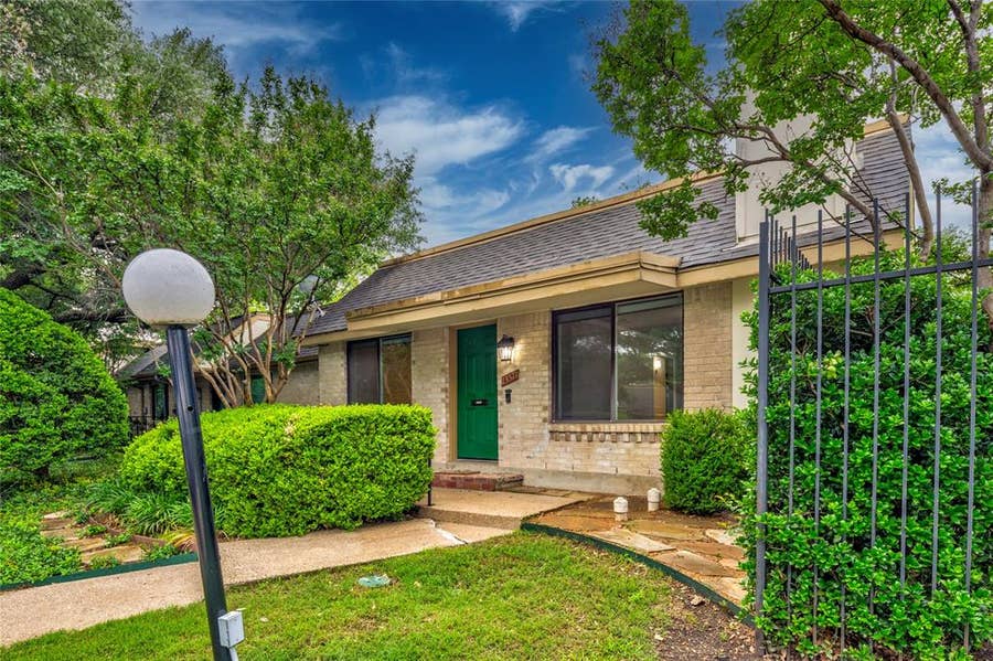 Property photo for 13571 Waterfall Way, Dallas, TX